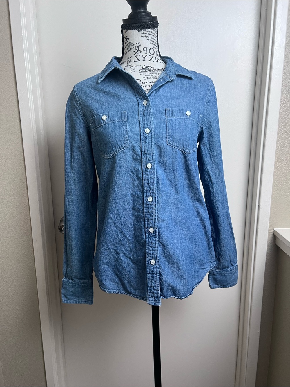 Nordstrom 100% Cotton Chambray Denim Button Down Shirt XS